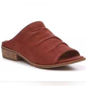 Sofft-Netta Dark Red Suede Sandal